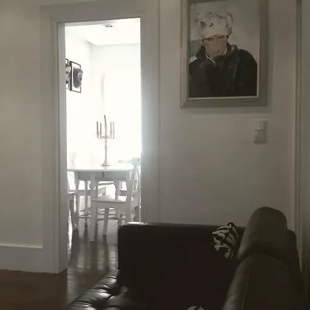 Oasis Design Flat *